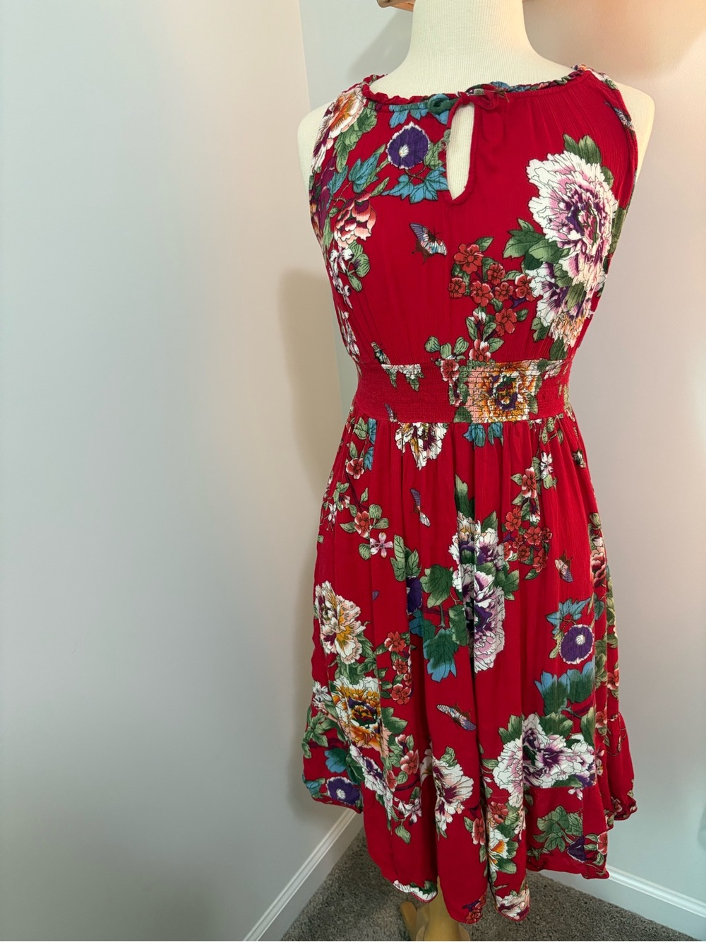 Bila Floral Red Keyhole Dress